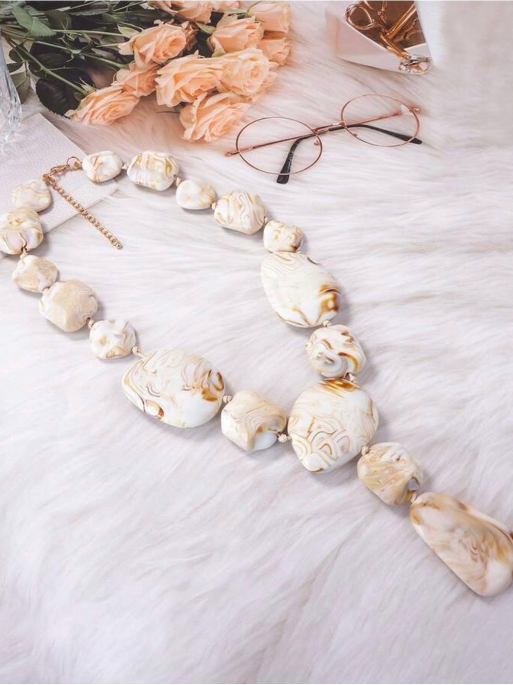 Elegant Marbled White & Gold Statement Necklace